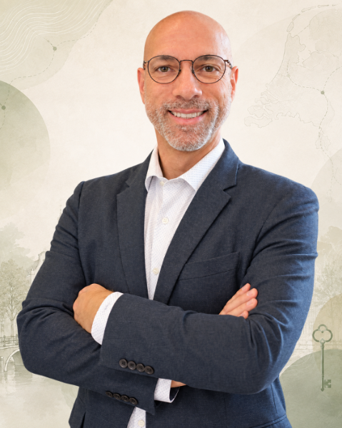 Matt Lewis, founder of Netherlands Unlocked and licensed real estate agent